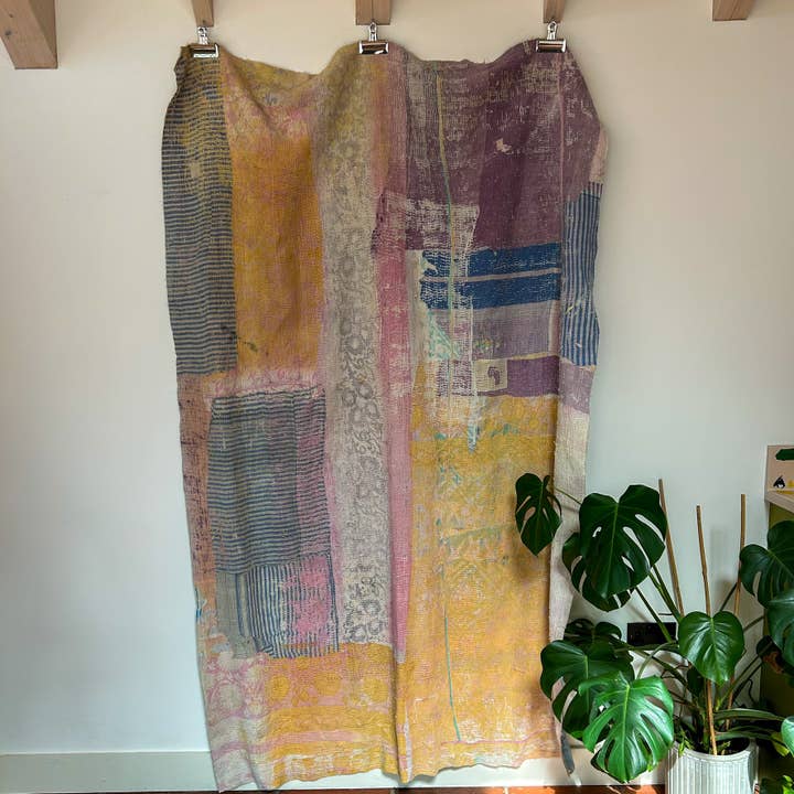 KANTHA 2032 for wholesale by Constance & Denny