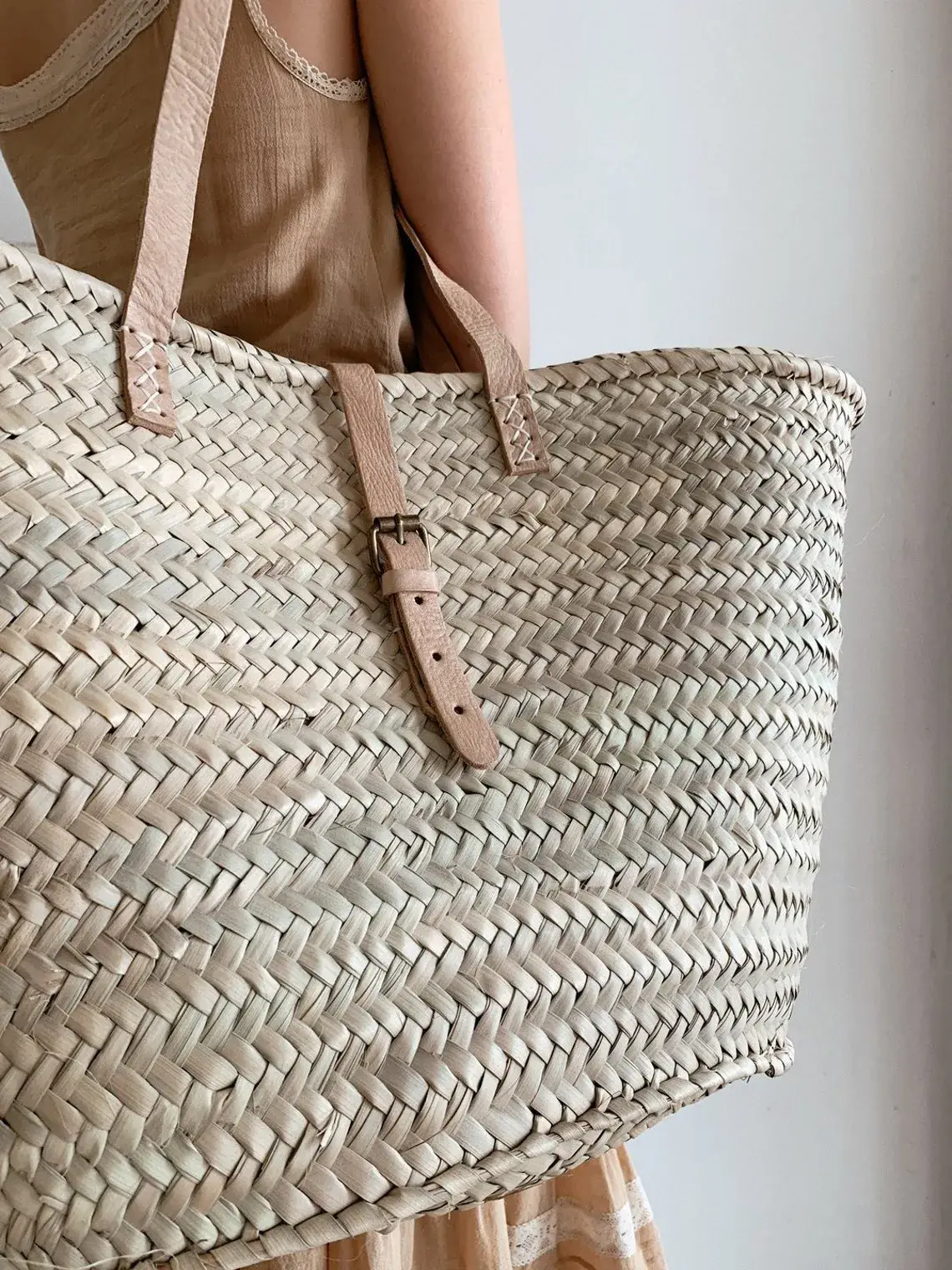 HandmadeBestSeller - Vente Sac de plage - SAC EN PAILLE Panier marocain fait main avec cuir3