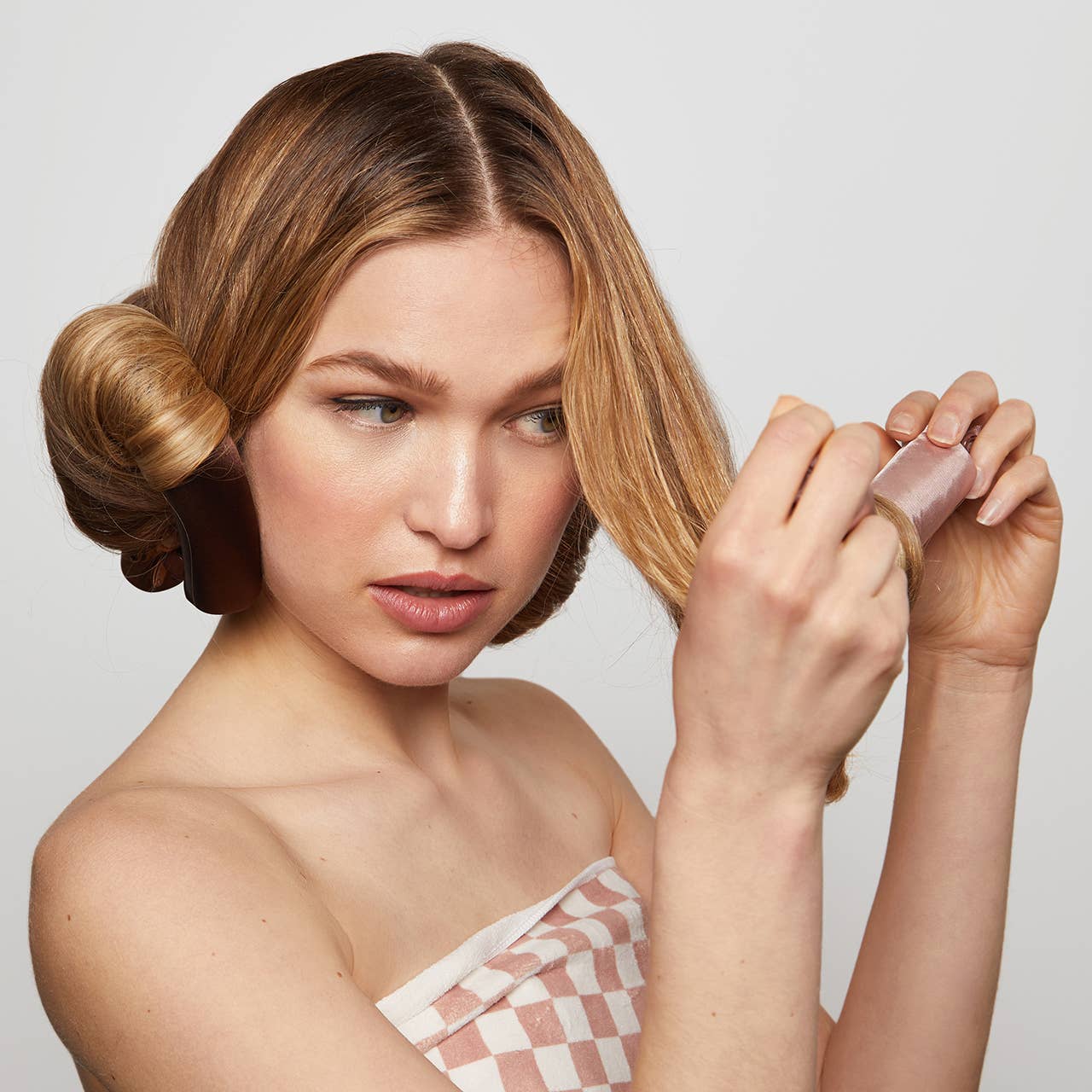 KITSCH - Wholesale Haarkrullers - KITSCH satijnen jumbo flexistaven 4 stuks - rozenhout6