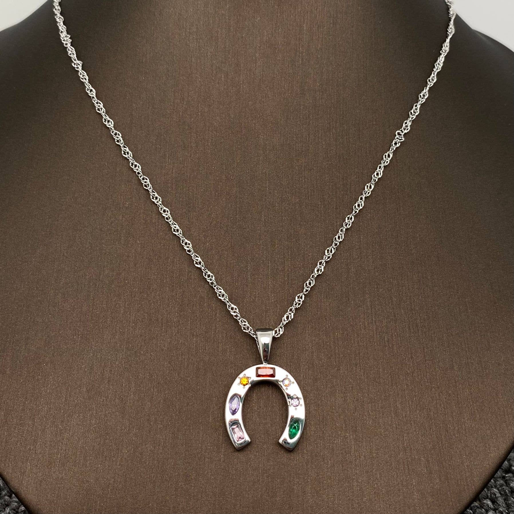 Mio Queena - Wholesale Pendant/Charm Necklace - Inlaid CZ 18K Golden SS Horseshoe Shape Charm Necklace - FGS1