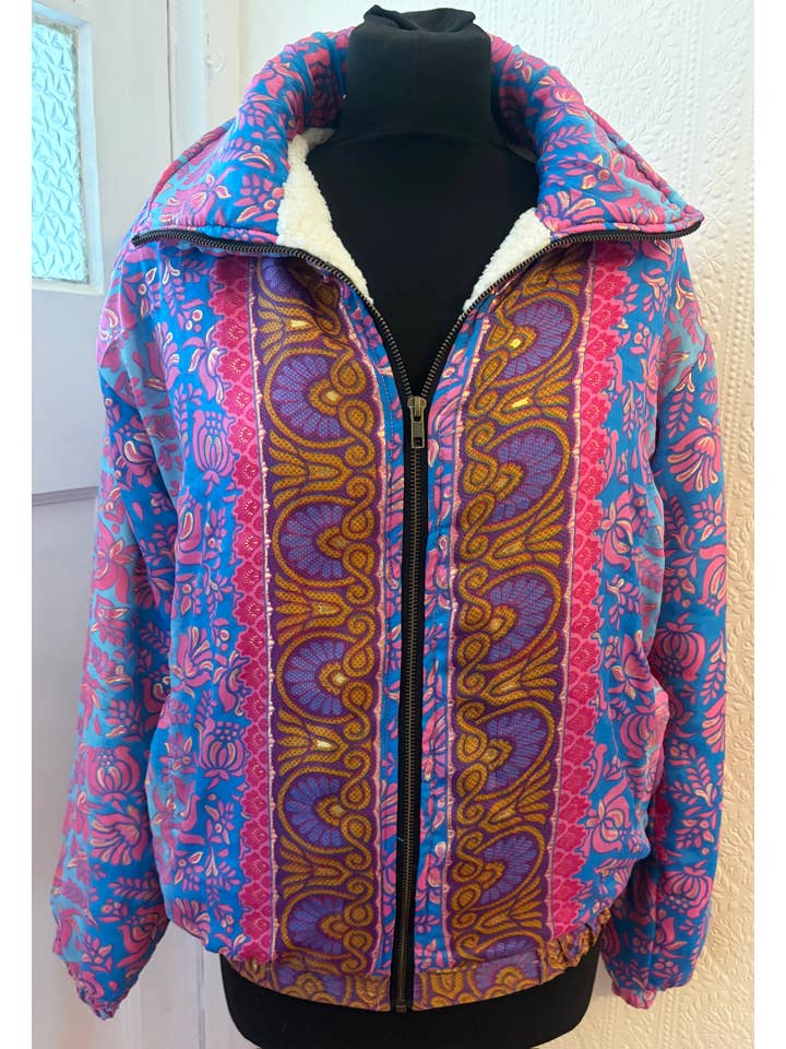 Emma's Emporium - Vente Bombers – femme - AW02 : Vestes bombardier doublées en polaire Sari - Paisley9