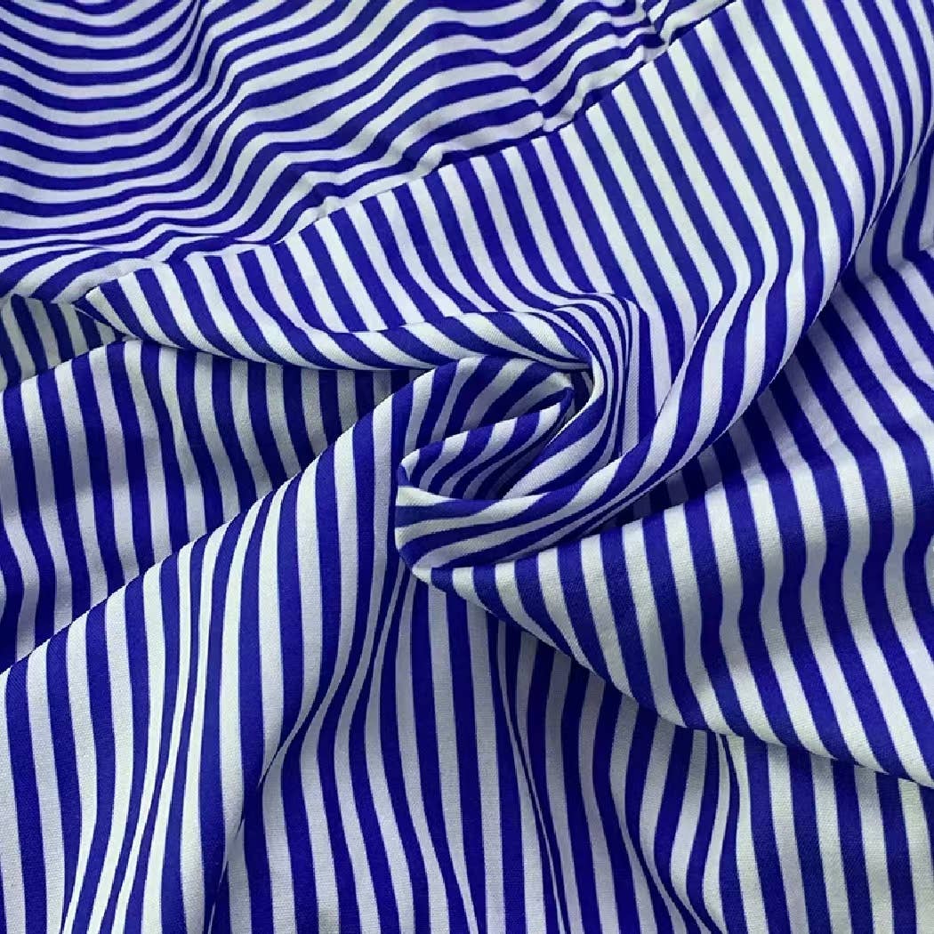 The Moment Collection – Engroshandel Kjole - Dame – Maxi kjole med korte ærmer, krave og klassisk stribet mønster4