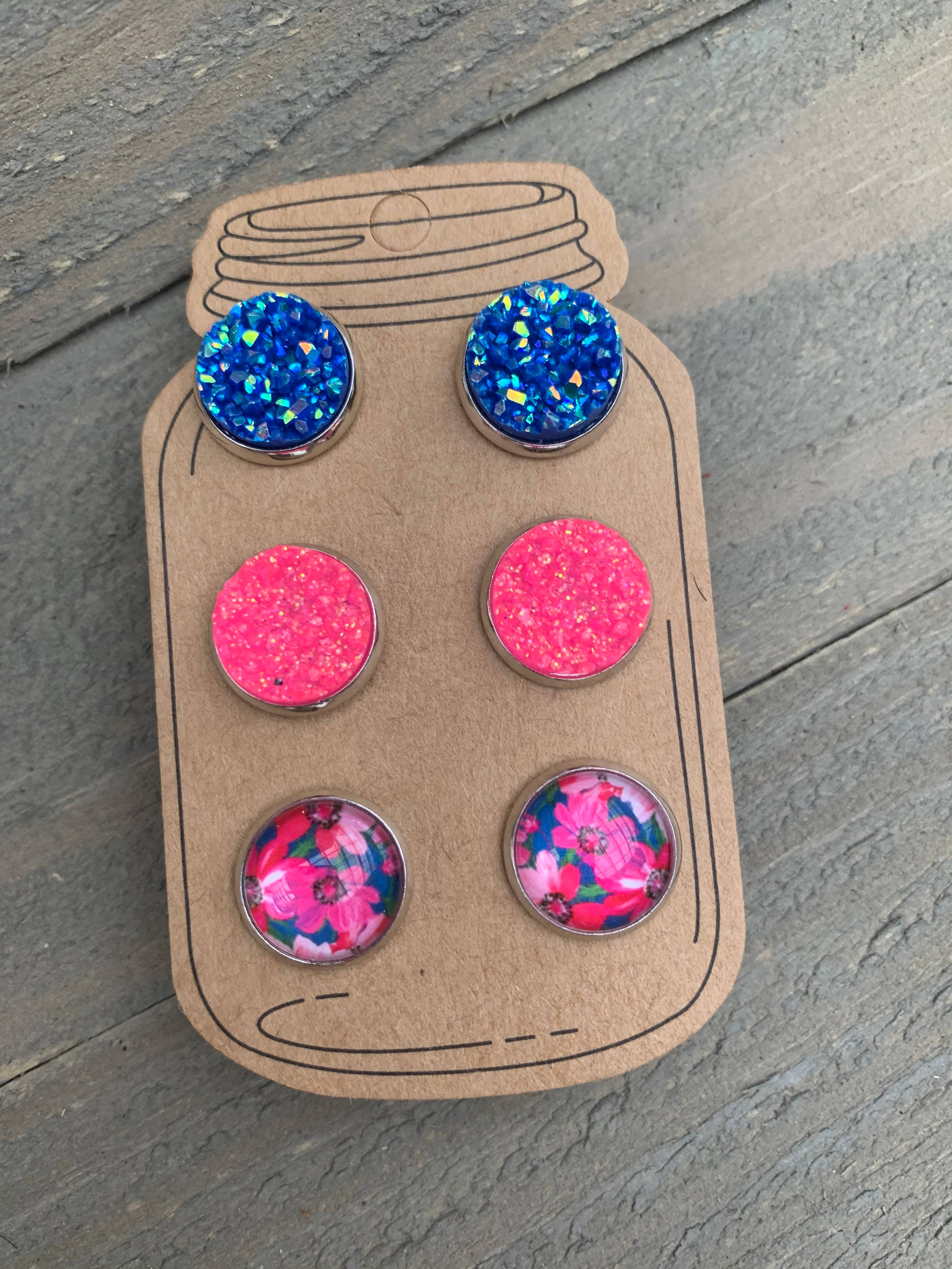 Jill's Jewels - Vente Parures de bijoux - Parure de 3 boucles d'oreilles triple Faux Druzy Bleu et Rose1