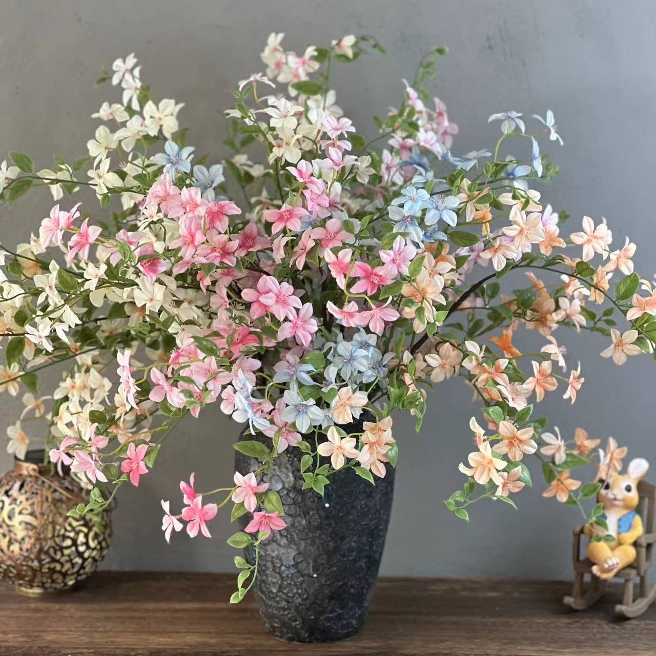 ACNITE(We cover U.S. import duties) - Vente Fleurs artificielles - Arrangement floral d'intérieur en jasmin en soie à l'aspect réaliste1