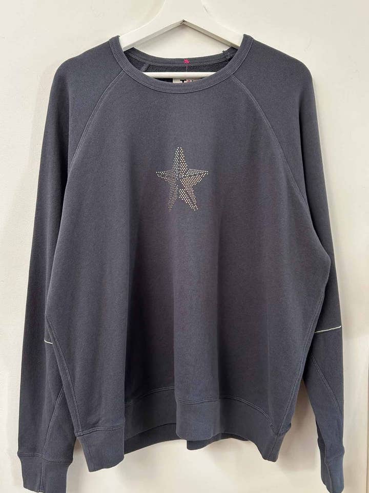Sweat-shirt Graphic Cabin - Étoile Vintage Graphite pour la vente par Label + Thread