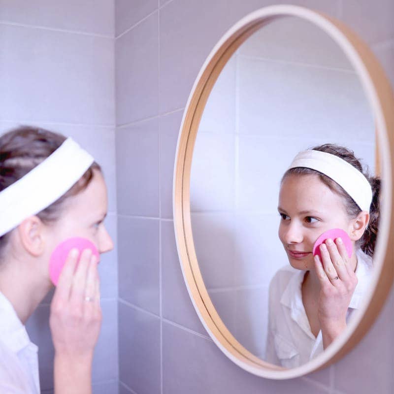 LAMAZUNA - Wholesale Makeup Remover - Set of 10 washable cleansing wipes1