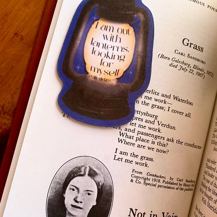 Emily Dickinson Lantern Quote magnetische boekenlegger - handgemaakt voor wholesale door Plum Leaf Paper Co.