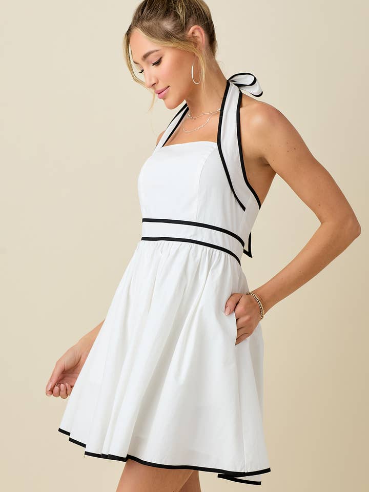 BABY PINK – wholesale Klänning - Dam – Halterneck rygglös miniklänning med kontrasterande kantband19