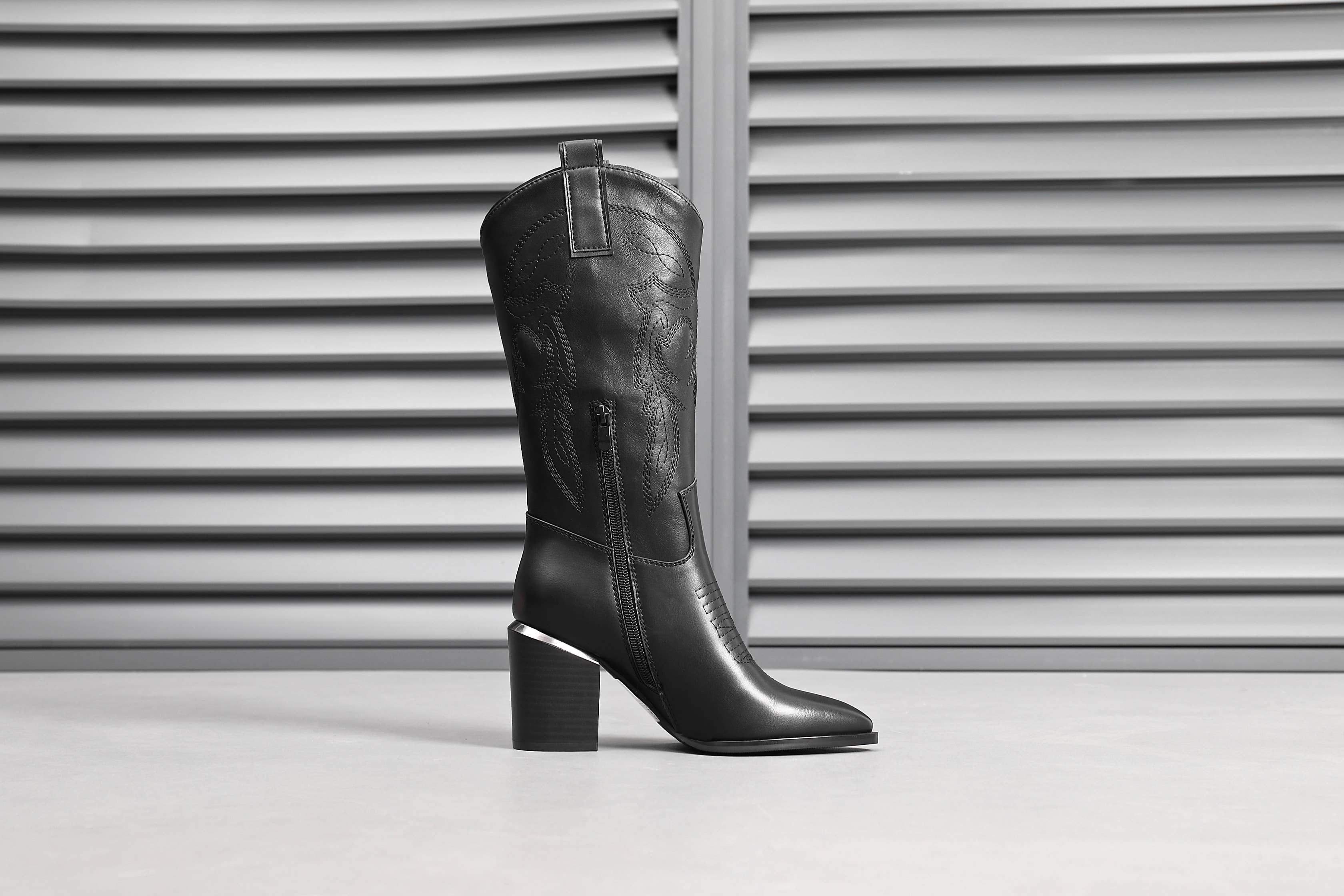 Top Staka - Wholesale Cowboylaarzen - Dames - A2374 Dames cowboylaarzen met hoge kniehoge schacht9