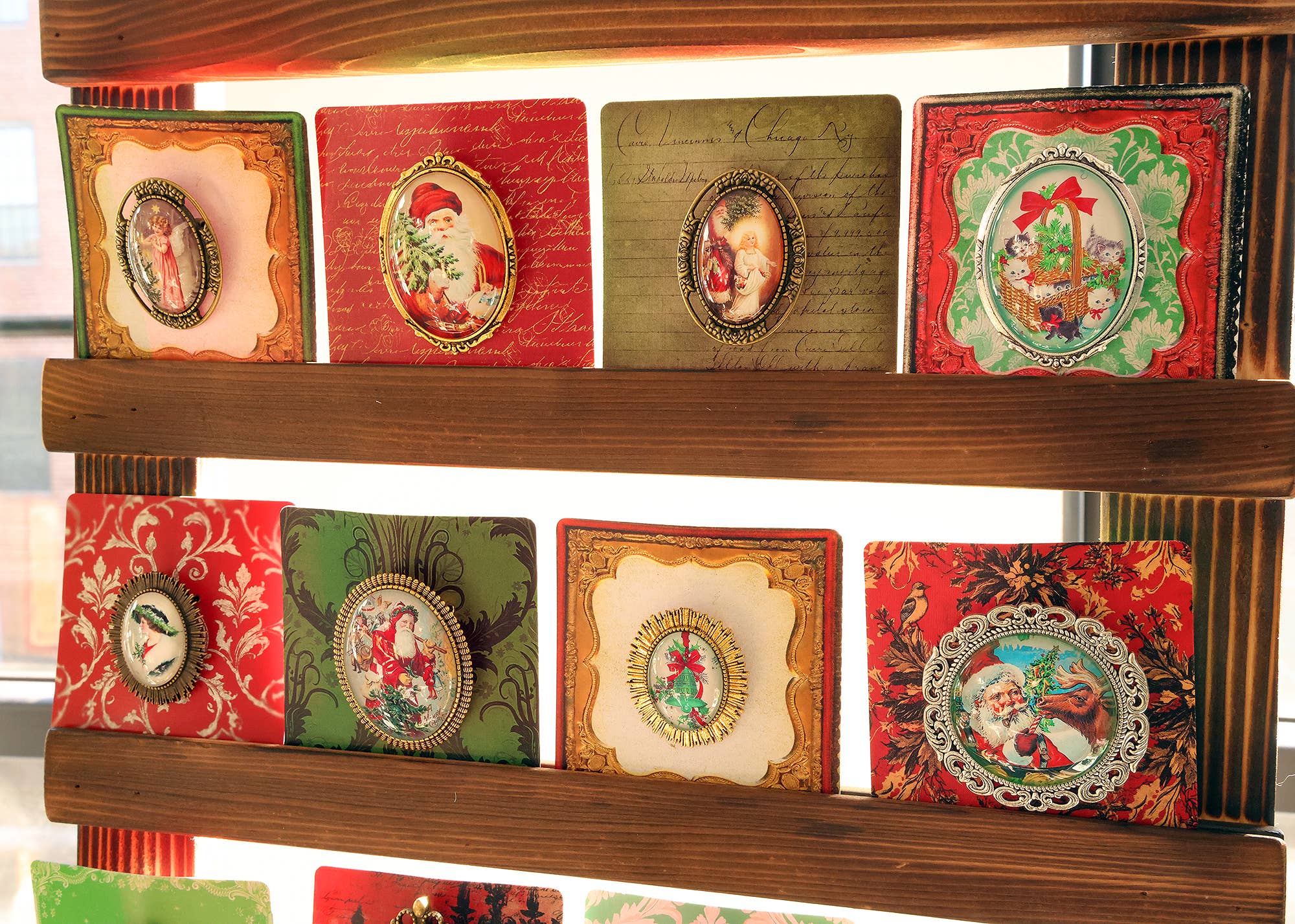 Asunder Bazaar - Wholesale Brooch - 20pc Vintage Christmas Brooches on Cards 5