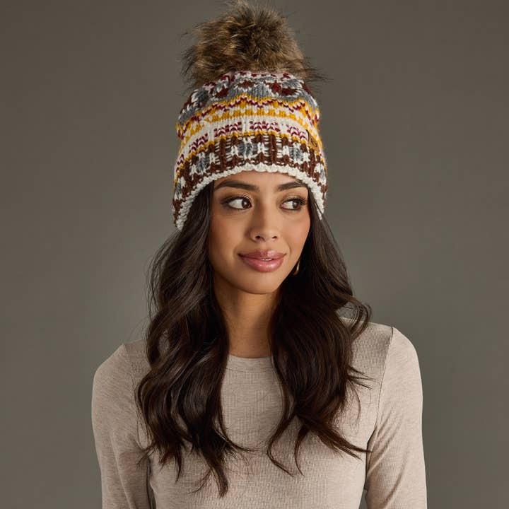 Panache Apparel Co. - Vente Bonnet – femme - Bonnet à pompon blanc, rouge et or à motifs
