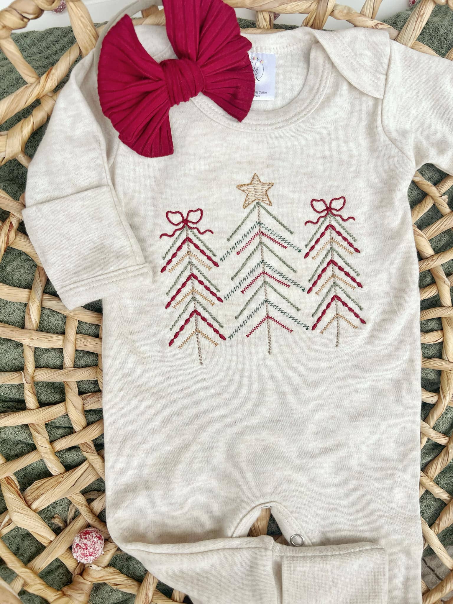 Wonderfully Made - Wholesale Jumpsuit - Baby - Baby Romper | Oatmeal Baby Girl Romper Christmas Tree 1