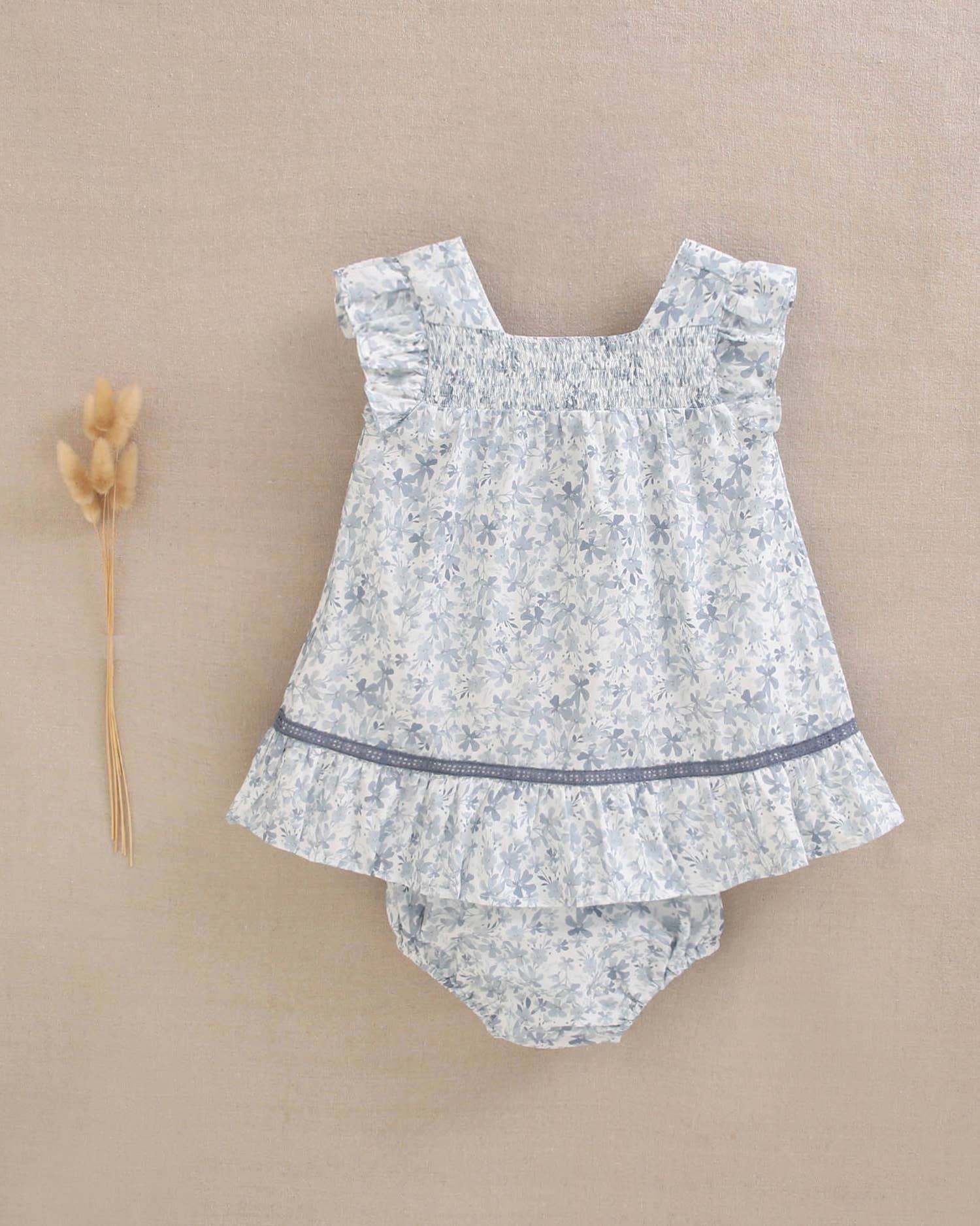 Dadati - Wholesale Dress - Baby - Baby girl dress with floral print and matching panties0