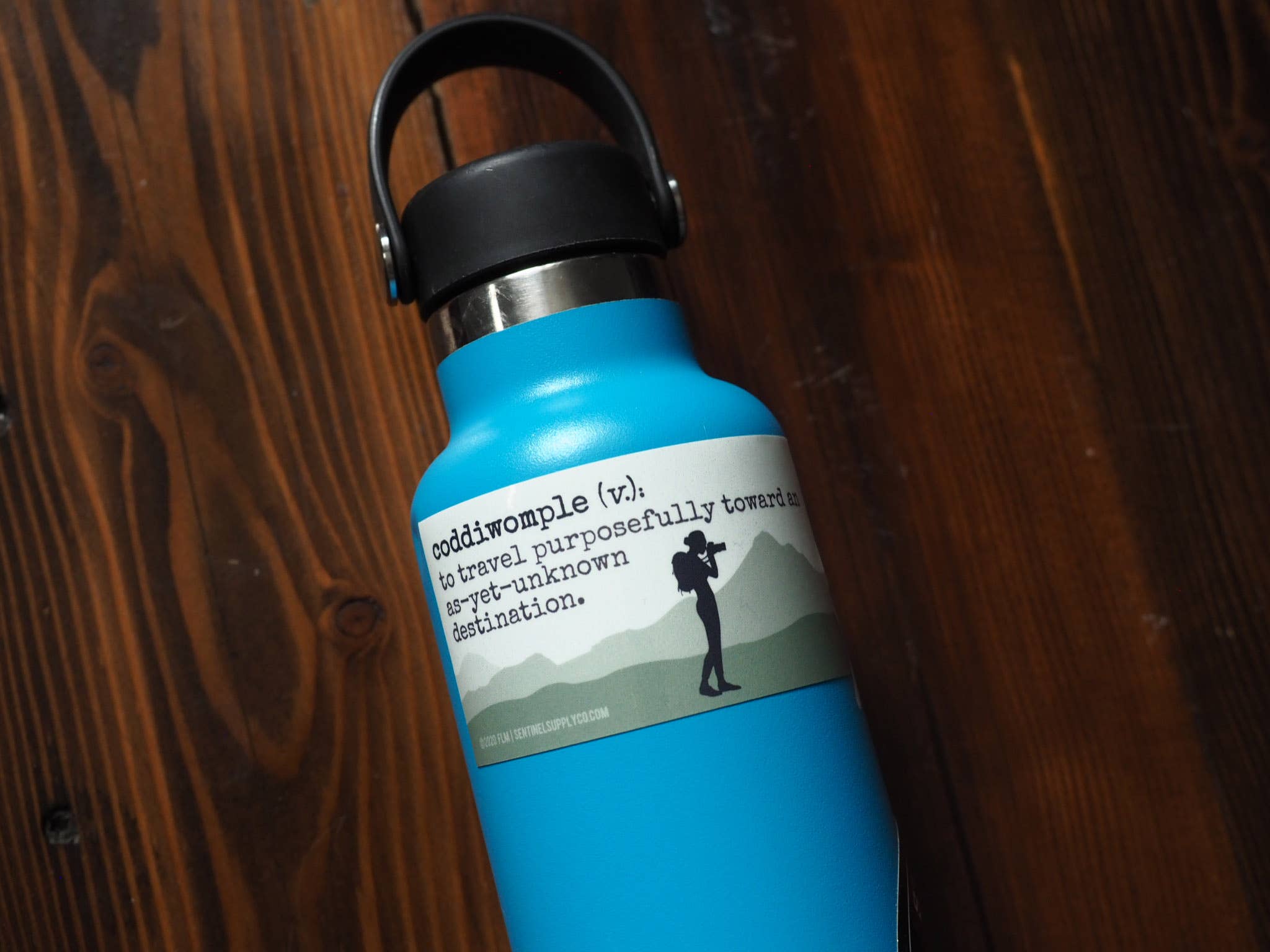 Sentinel Supply – wholesale Klistermärke – Coddiwomple Klistermärke - Hiker, RV, VW Van, eller motorcykel8