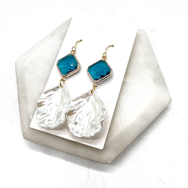 Baubles by B - Wholesale Dangle Earrings - Ocean Blue Shell Statement Earrings Seashell Beach7