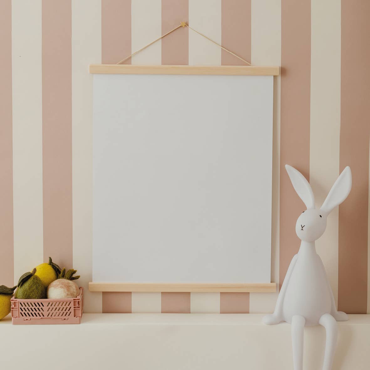 Les Petites Dates – Großhandel Plakatwände – Plakathalter1