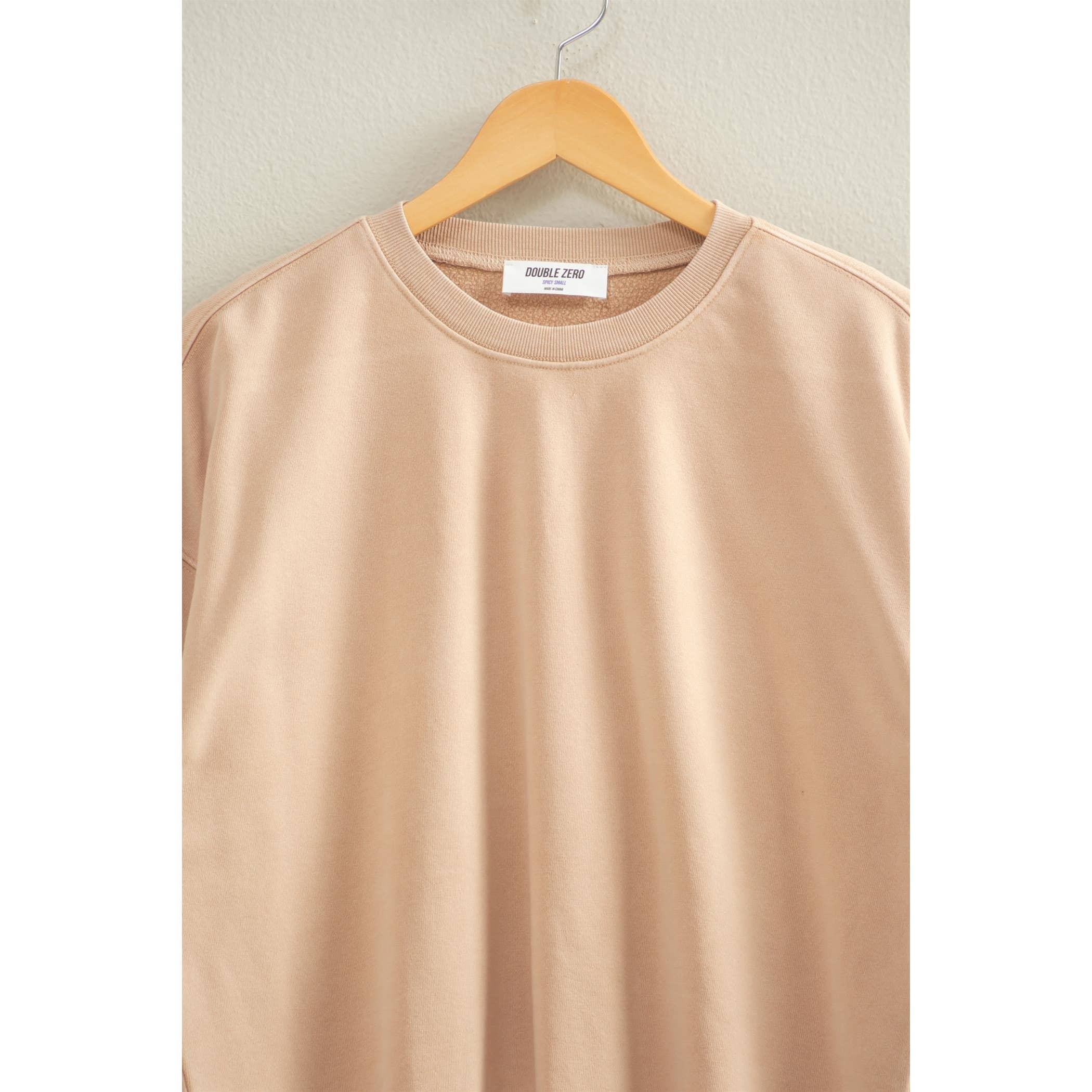 HYFVE - Wholesale Sweatshirt - Women's - Cropped Crewneck Sweatshirt With Oversized Sleeves0