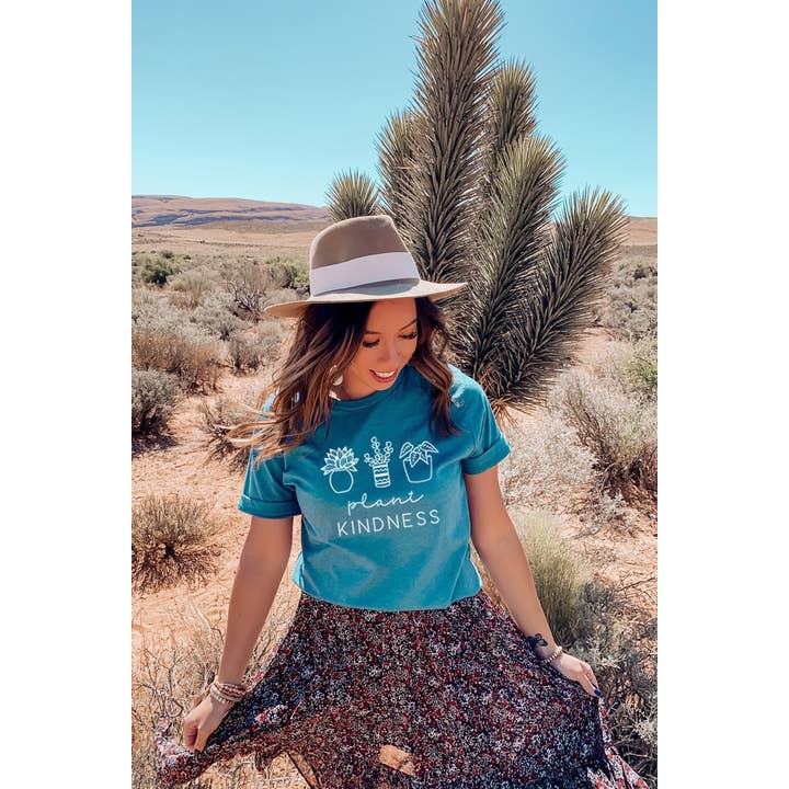 Plus Size Plant Venlighed Grafisk Tee for engroshandel hos Bella Me