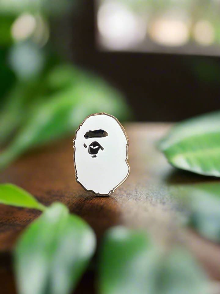 * Ape Head Glow-In-The-Dark harde emaille pin voor wholesale door Hype Pins