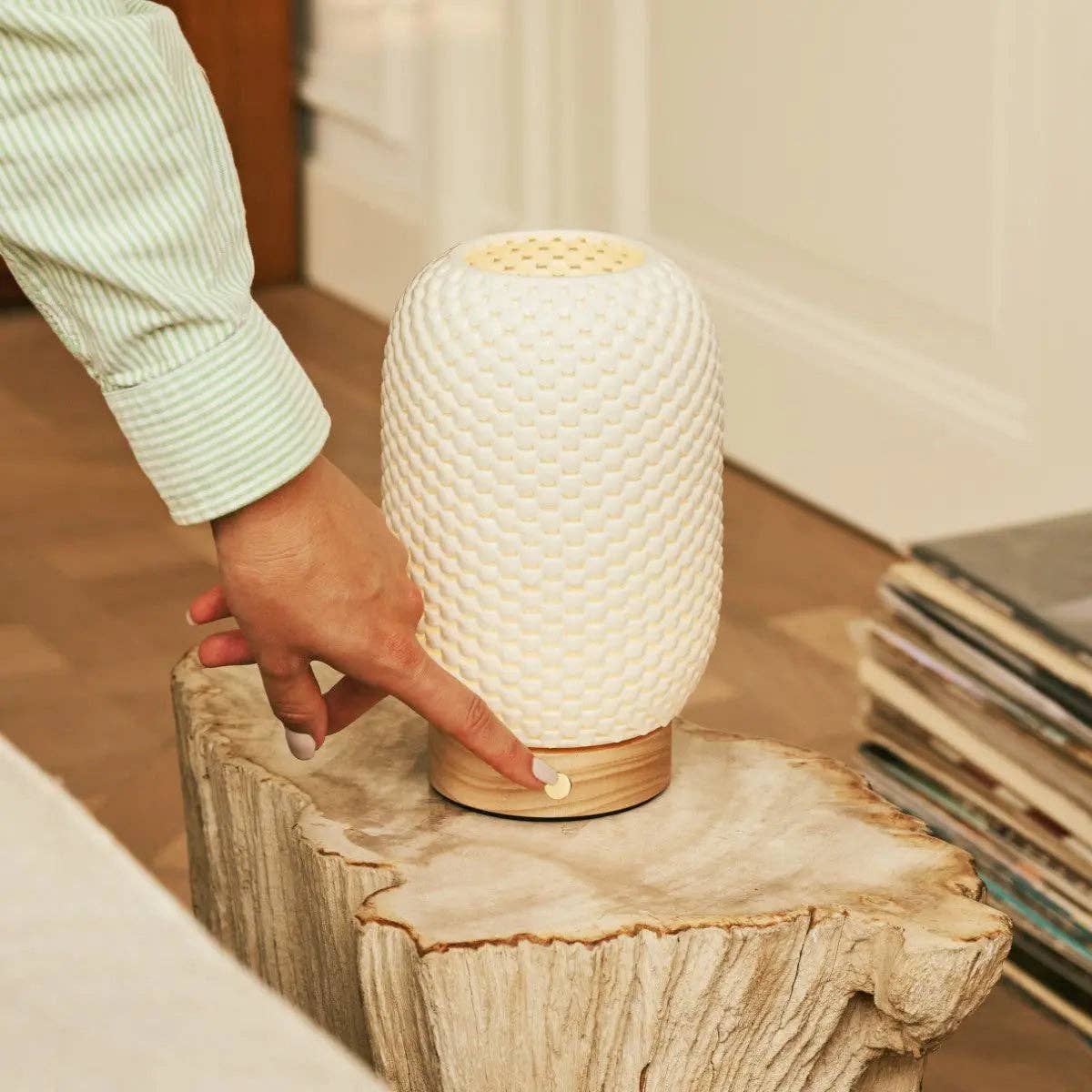 Tavellio - Wholesale Accent/Desk Lamp - Aurora Light Brown Wooden Cordless Table Lamp | 3D-Printed Porcelain, Dimmable & Up to 100 Hours of Battery Life8