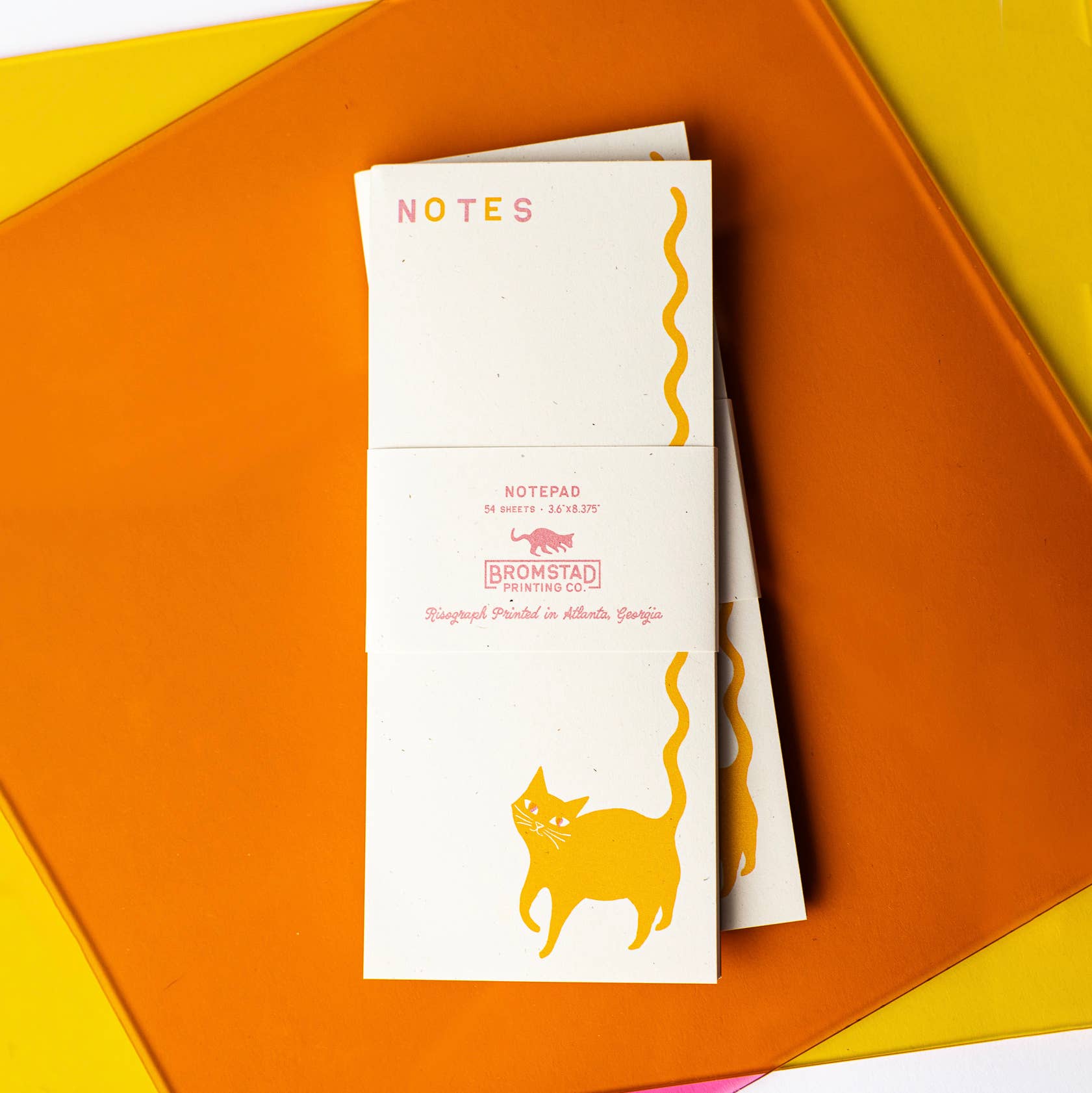 Bromstad Printing Co. – Großhandel Notizblöcke – Notizblock Squiggle Tail Cat – Risograph-Druck2