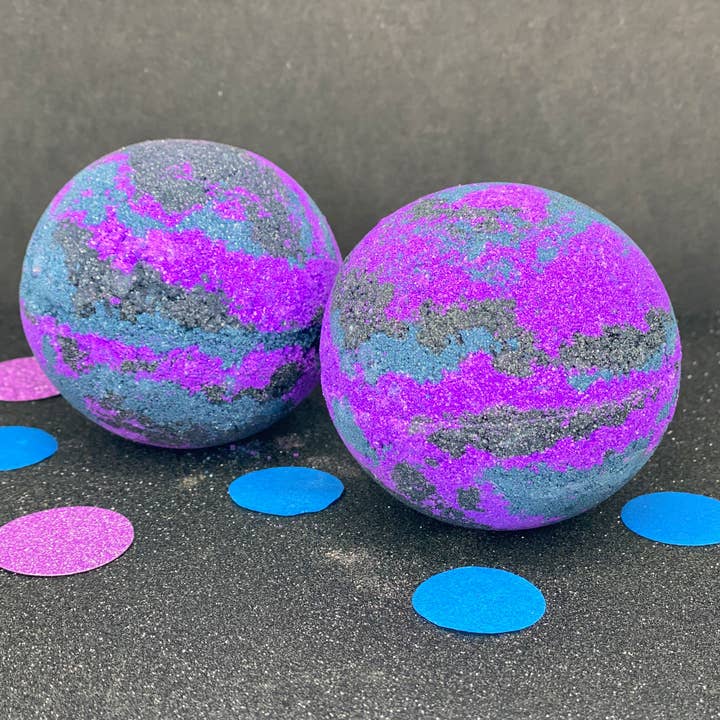 Heavenly Bubbles – wholesale Bath bomb/fizz – Handmade Galaxy Large XL Sphere Blackcurrant Bath Bomb5