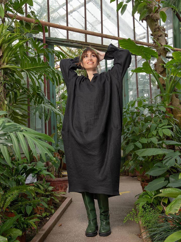 Linen summer dress with long bishop sleeves in soft linen: / for wholesale by ADEPTT