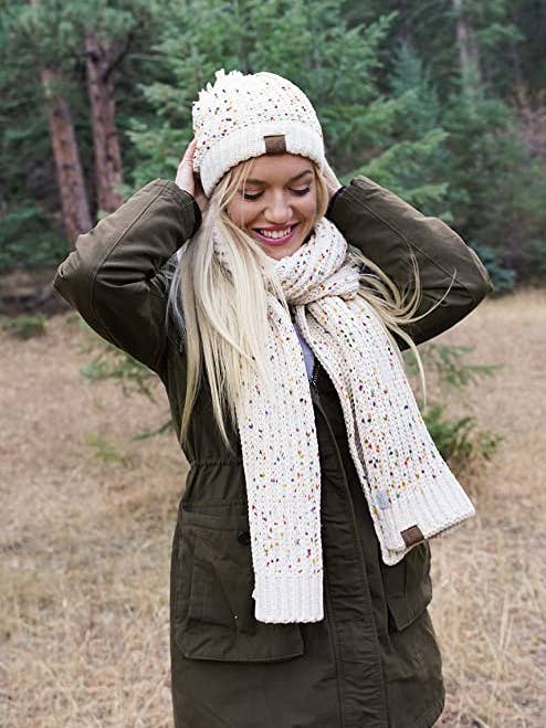 Sciarpa oblunga - Chenille Confetti (Taupe) per la vendita all'ingrosso da parte di Funky Junque