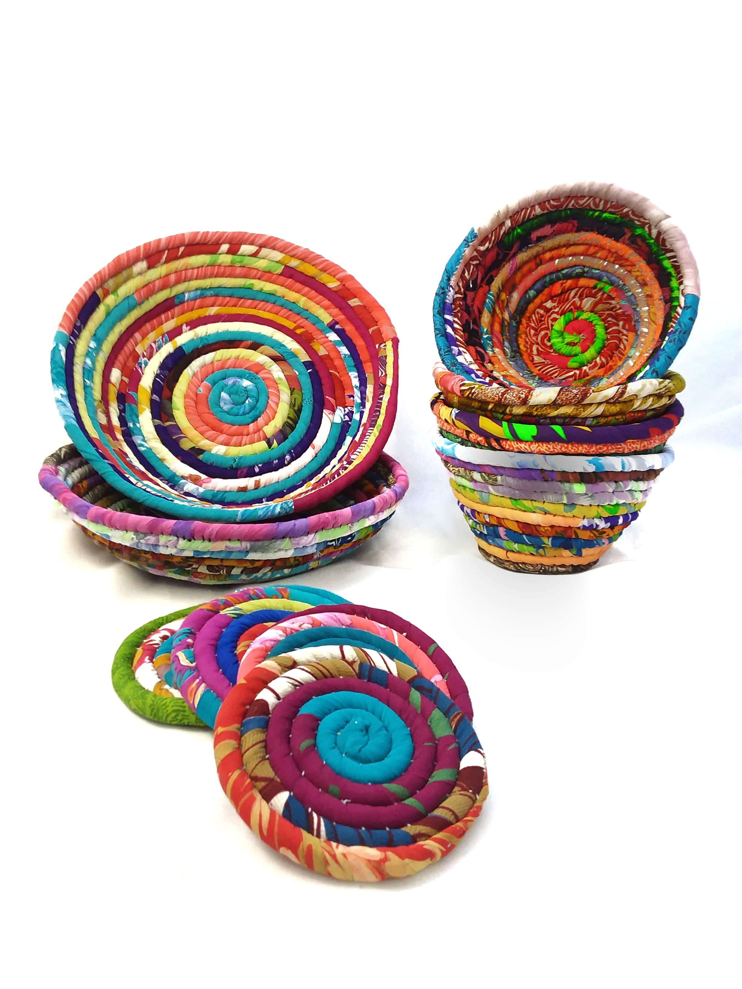 Ganesh Himal Trading - Wholesale Decorative Plate/Dish/Bowl - Silk Coil Small Bowl1