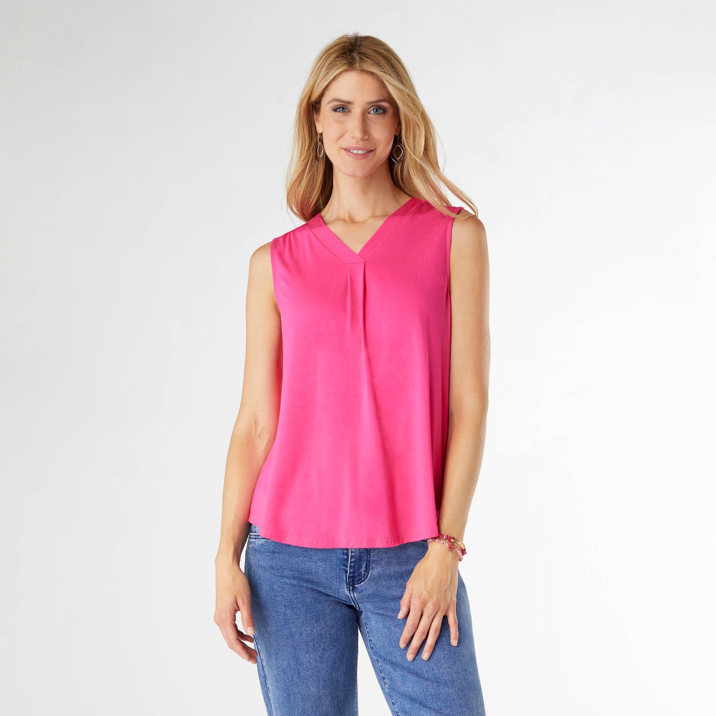 COCO + CARMEN - Wholesale Tank Top - Women's - Erin Pleat Back V-Neck Tank13