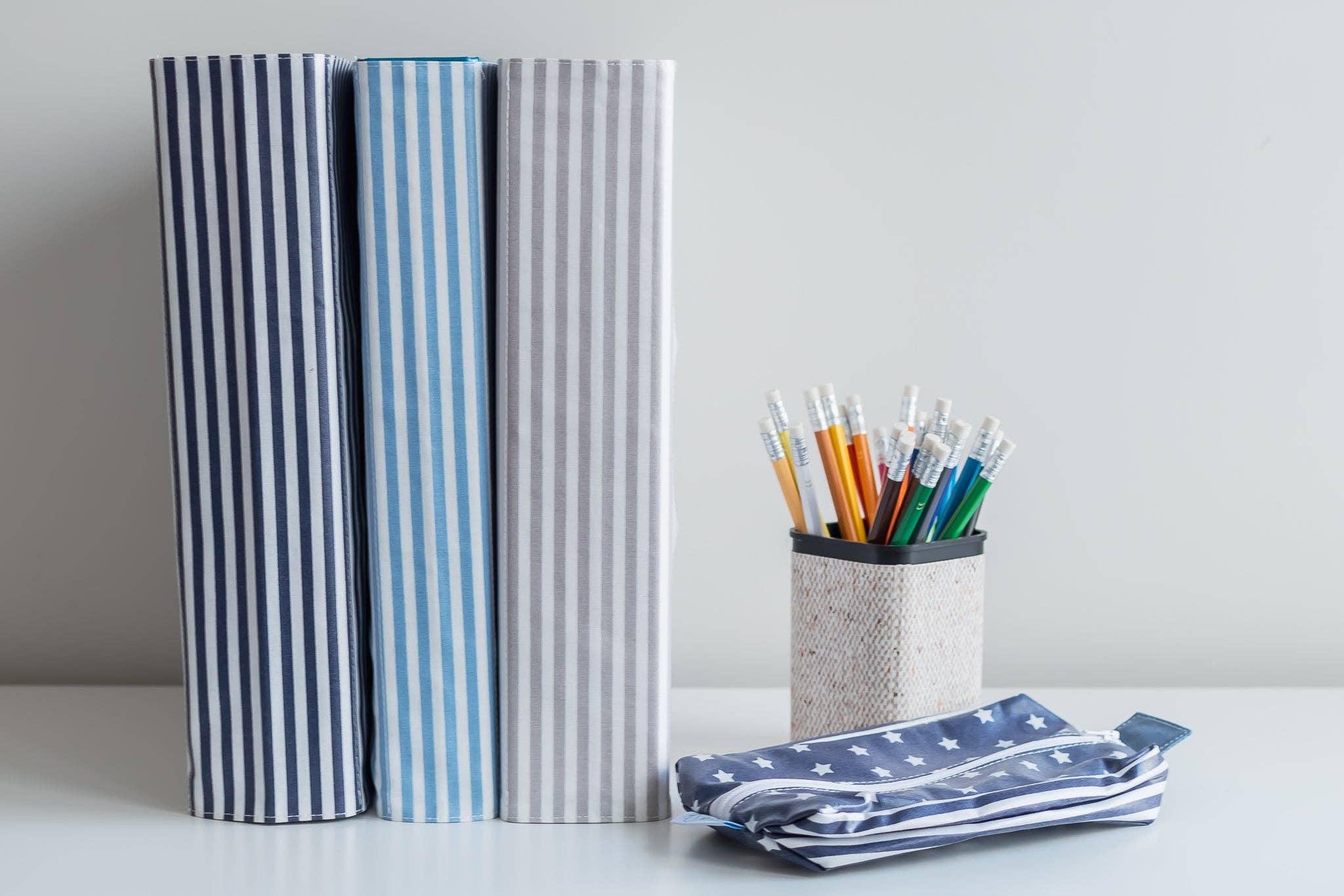 Pêra Doce - Wholesale Folders - Gray striped folder cover0