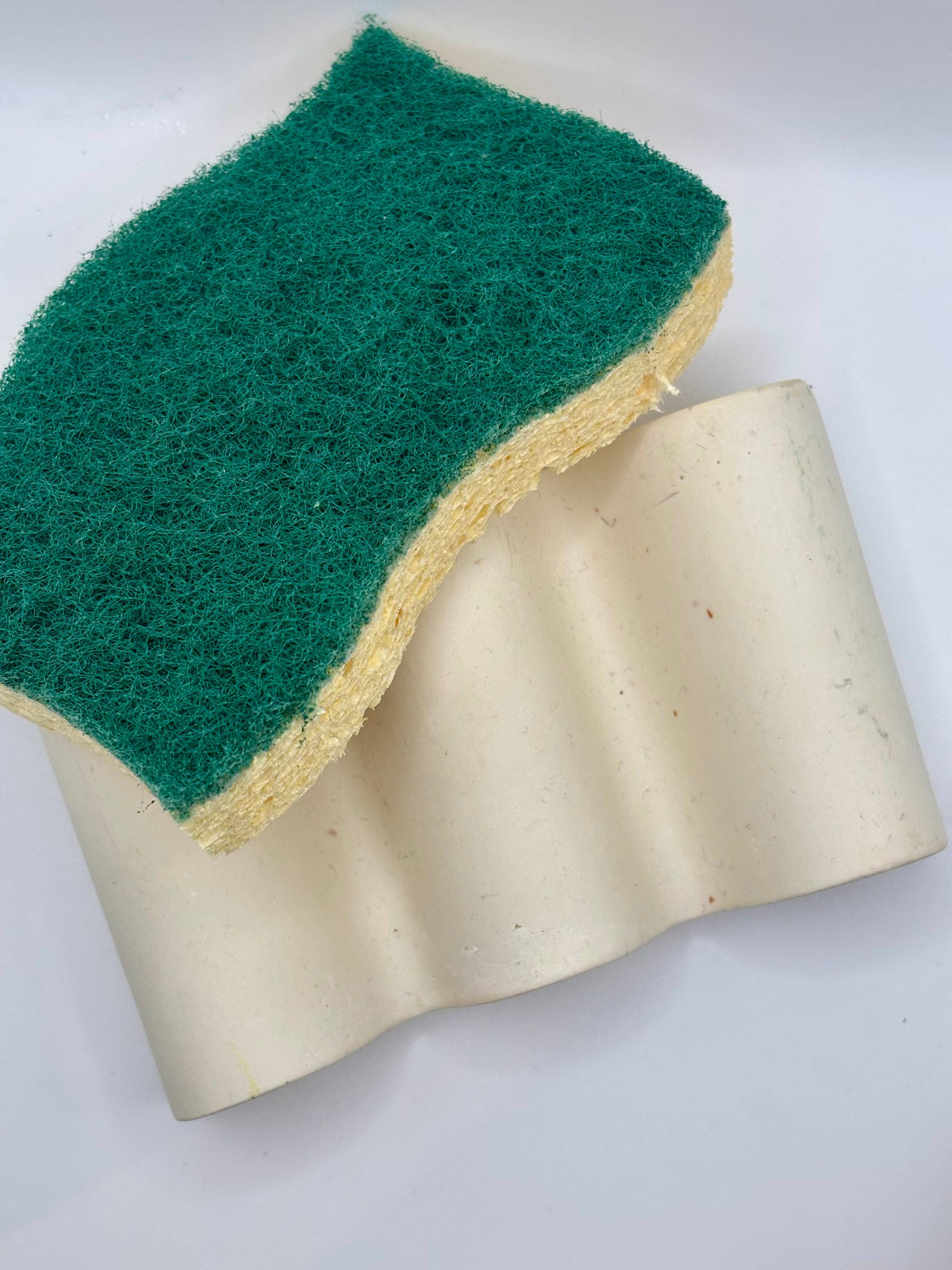 Amandyne Creations – wholesale Sponge holder – Ivory-colored wave-shaped sponge holder1