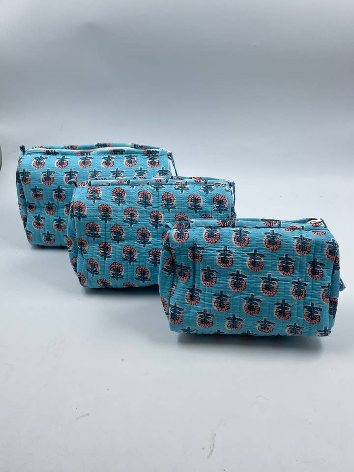 Juego de 3 neceseres acolchados 100% algodón: pequeño, mediano y grande. para venta al por mayor de Funky Yak Ltd