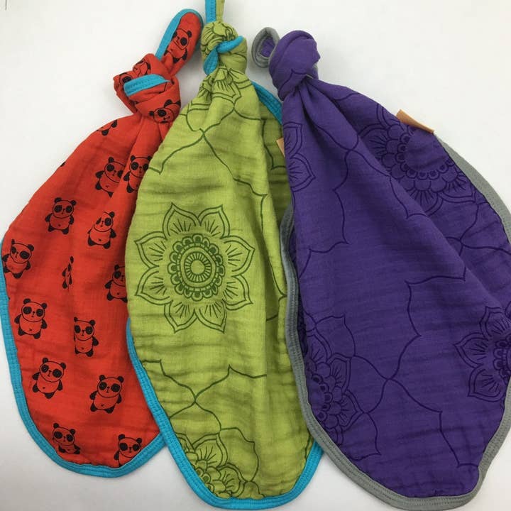 Neutral Colors - Knot Blanket, Security Blanket for wholesale by Bambino Land