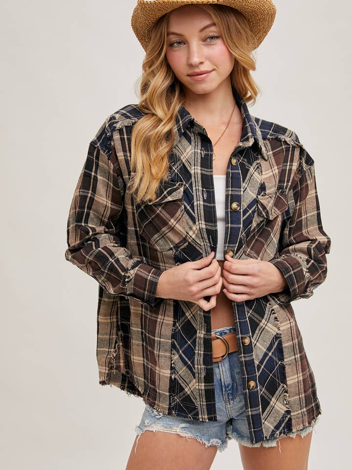 Bluivy - Wholesale Button Down Shirt - Women's - DISTRESSED HEM BUTTON DOWN PLAID SHIRT - 4TH OF JULY2