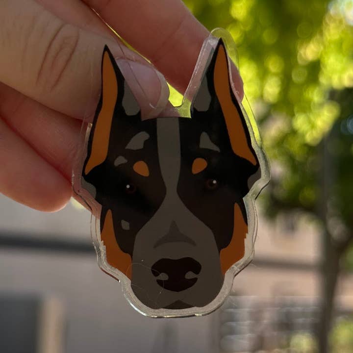 Clip pour chien Beauceron 2,5 pouces pour la vente par Canine Companions