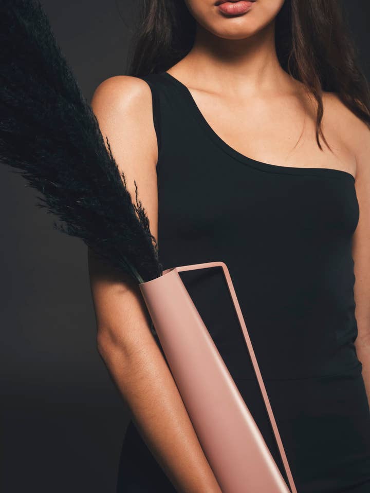 Macacão de um ombro só em preto por atacado de Organique