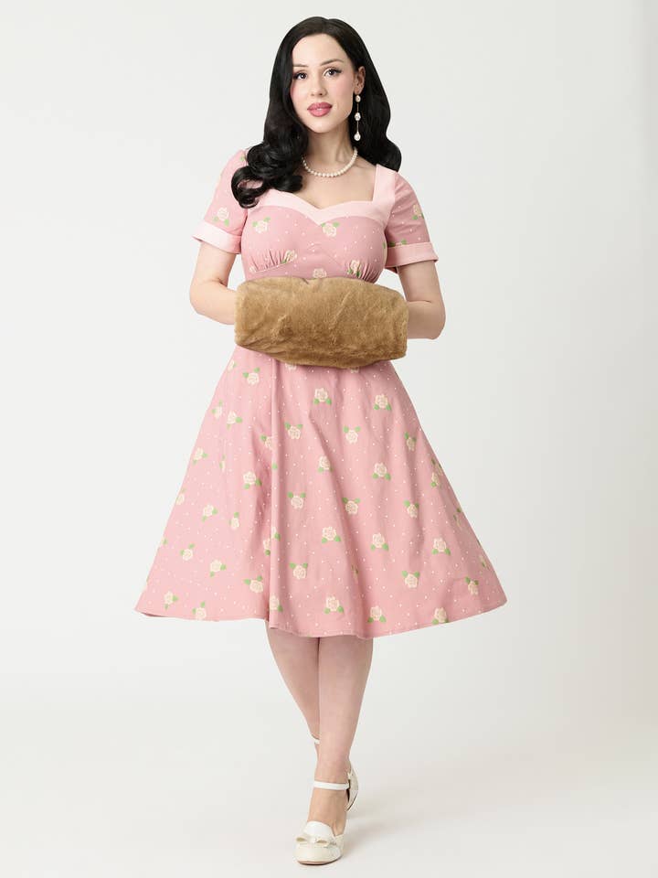 Unik vintage ljusrosa och rosor swingklänning för wholesale av Unique Vintage