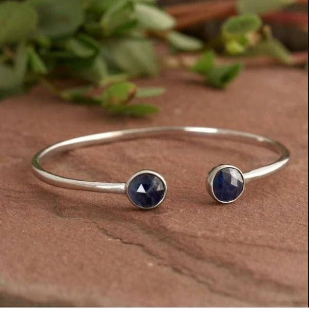 Discovered – wholesale Manschettarmband – safir ädelsten 925 silverarmband, unisex, justerbar storlek, ädelsten armband, handgjorda smycken, för henne