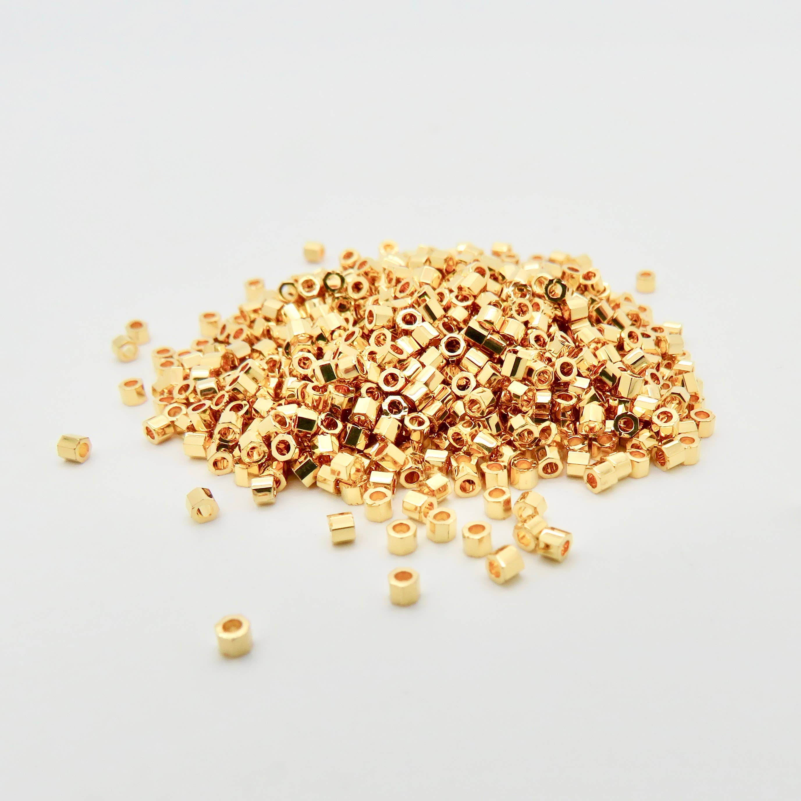 Rosamariposa – Großhandel Perlenarmband – Feines 3-Farben-Armband – 24 Karat vergoldet9