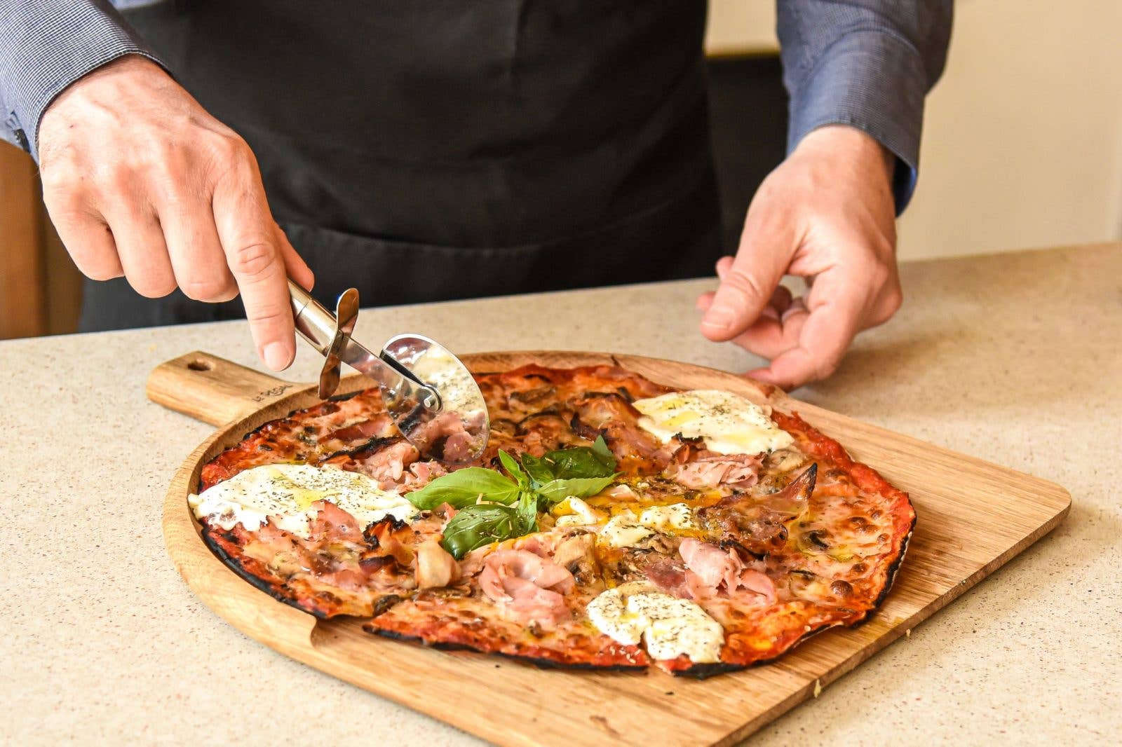 LE RÉGAL - Wholesale Serving Tray - Extra Large Shovel - Oak Presentation Board2