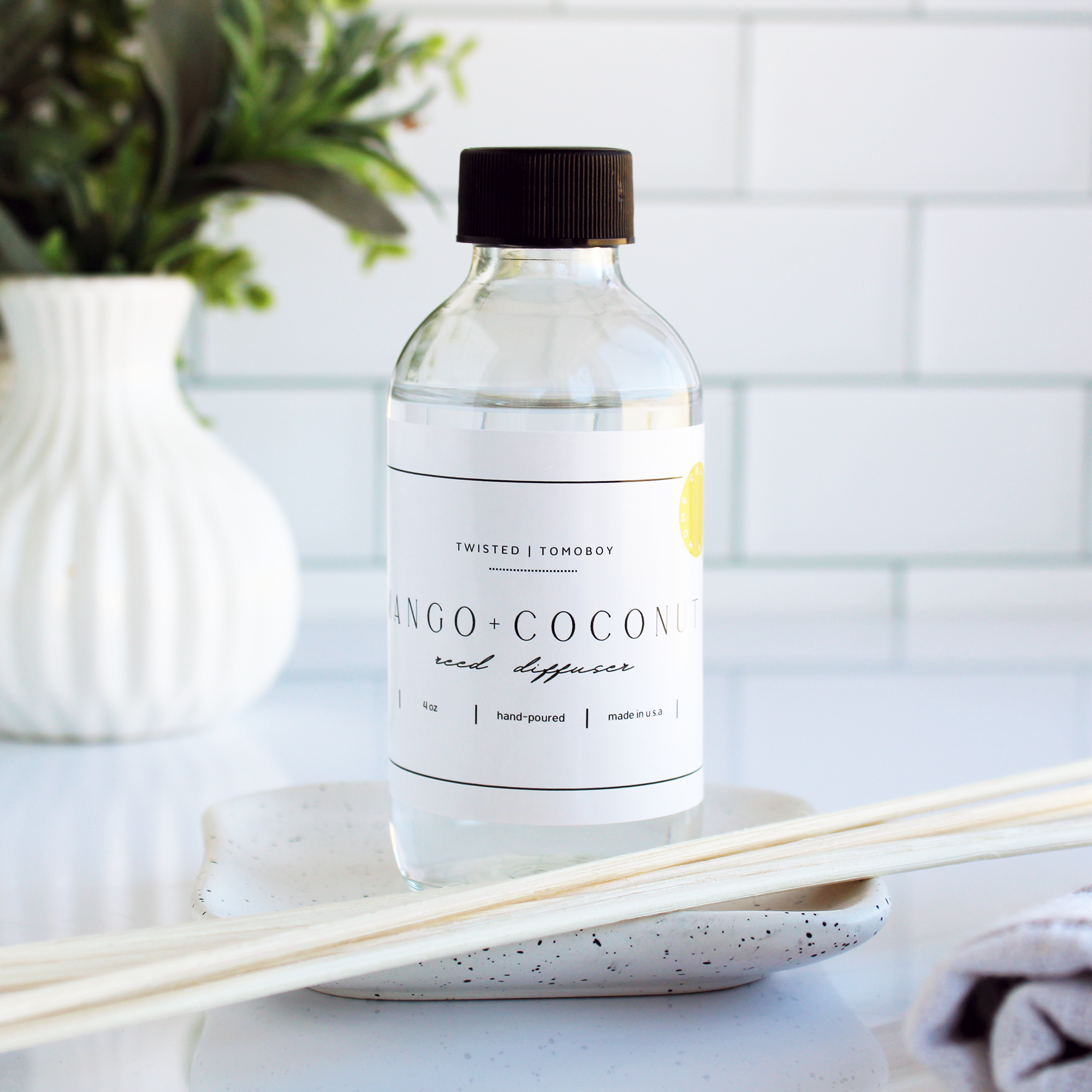 Twisted Tomboy | Bath+Body+Shower+Shave - Wholesale Reed Diffuser - Home Collection | Reed Diffusers (4 oz.)3