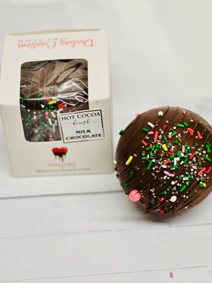 Mælkechokolade varm kakao bombe for engroshandel hos Darling Creations by Jenn