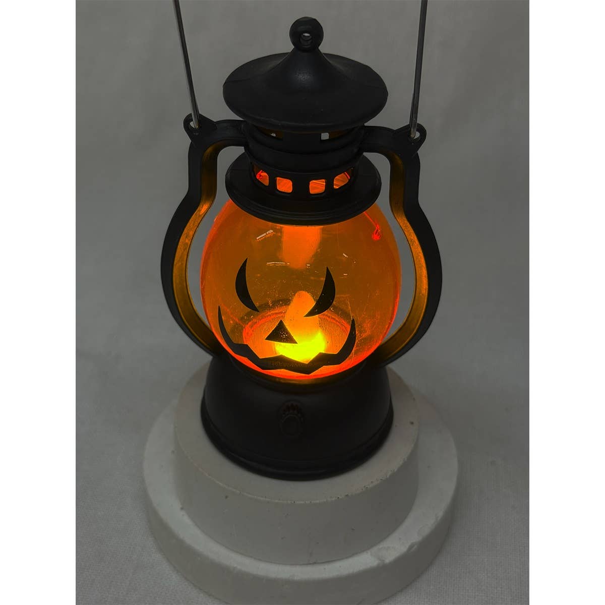 ORANGE Mini-lanterne citrouille à thème Halloween en vente sur Faire3