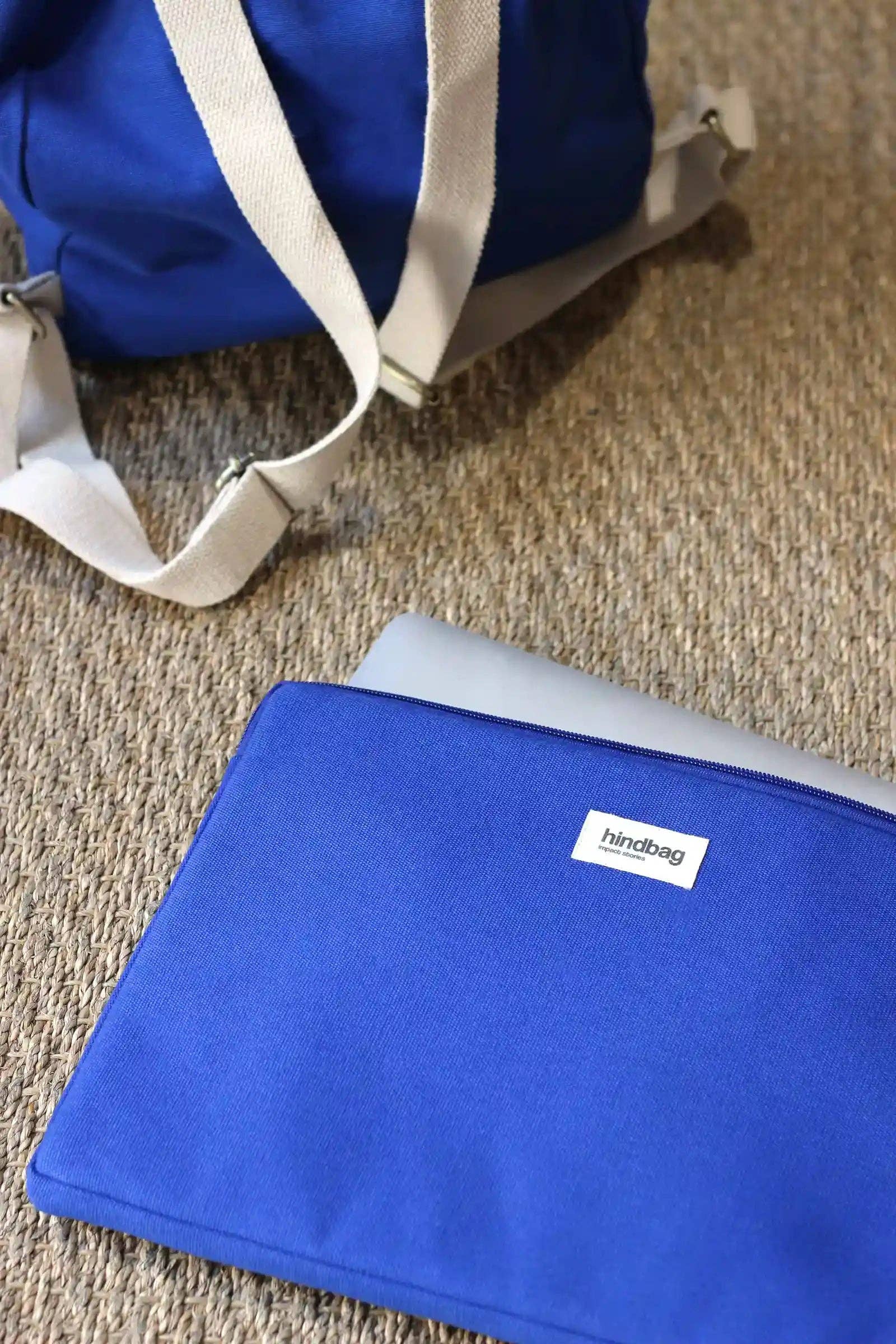 Hindbag - Wholesale Laptop/Tablet Case - Women's - Ava Electric blue Laptop Sleeve1