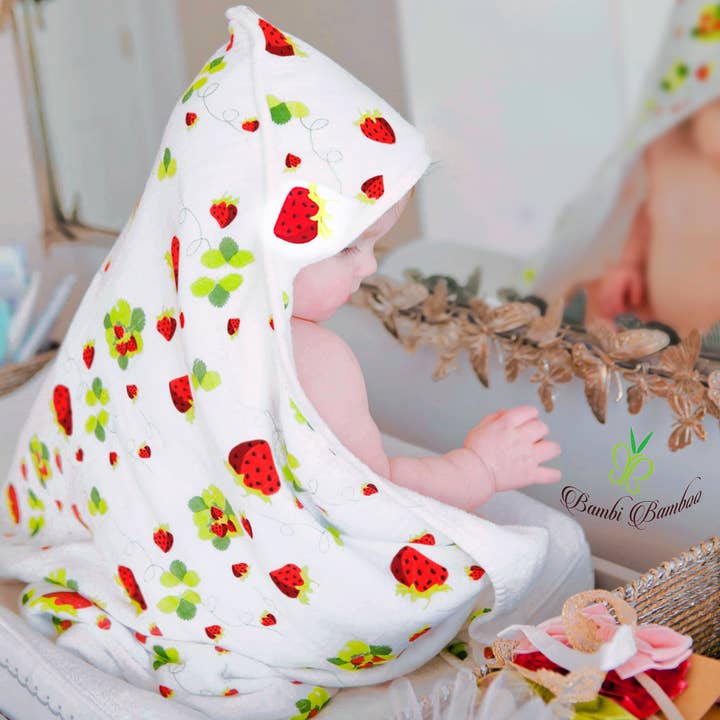 Kloud Bambu | Bamboo Towels & Blankets – wholesale Hooded towel – Child & baby – Bamboo Terry Muslin Hooded Towel Strawberry