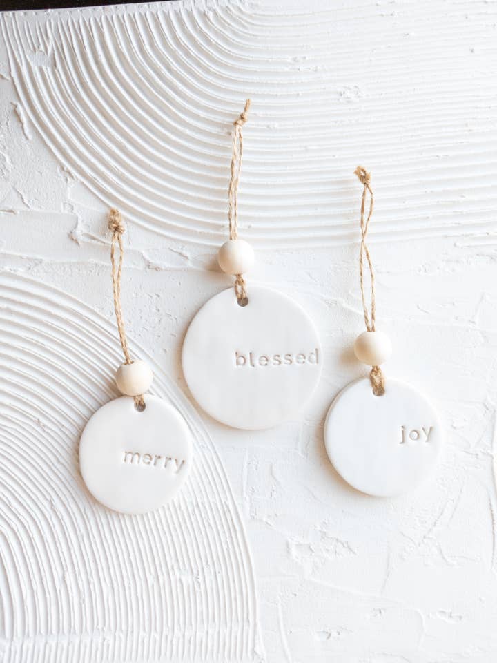 Personliga julprydnader för wholesale av Juniper Jewelry