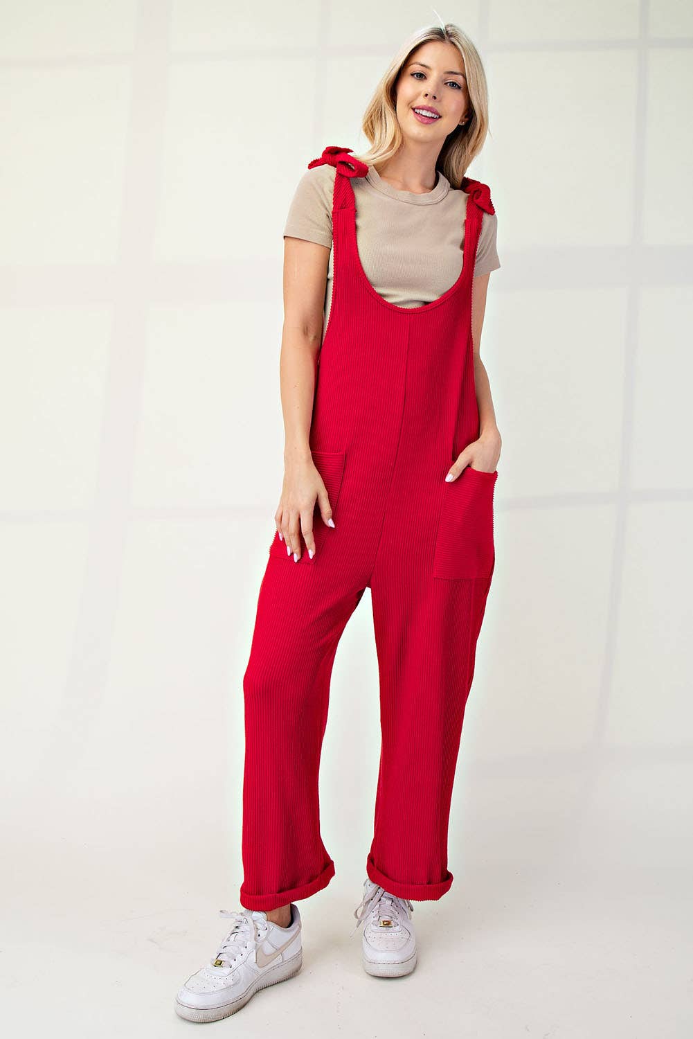 Celeste Clothing – Großhandel Jumpsuit – Damen – Plus-Size verstellbarer Rippen-Overall mit Fronttaschen - CP4387358