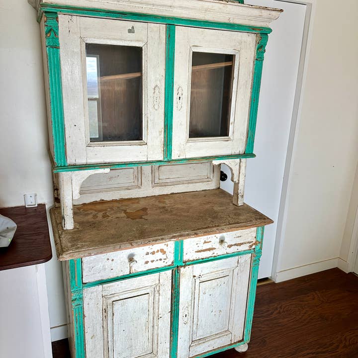 Home - Wholesale Retailer Display - Accessories - Store Cottagecore Furniture, Hungarian Hutch Retail Displays2