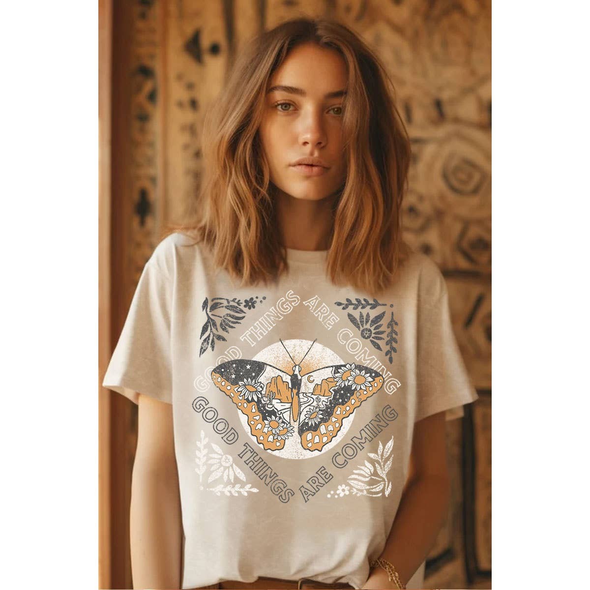 HRTandLUV – Engroshandel Grafisk t-shirt - Dame – GODE TING KOMMER MINERAL GRAPHIC TOP4